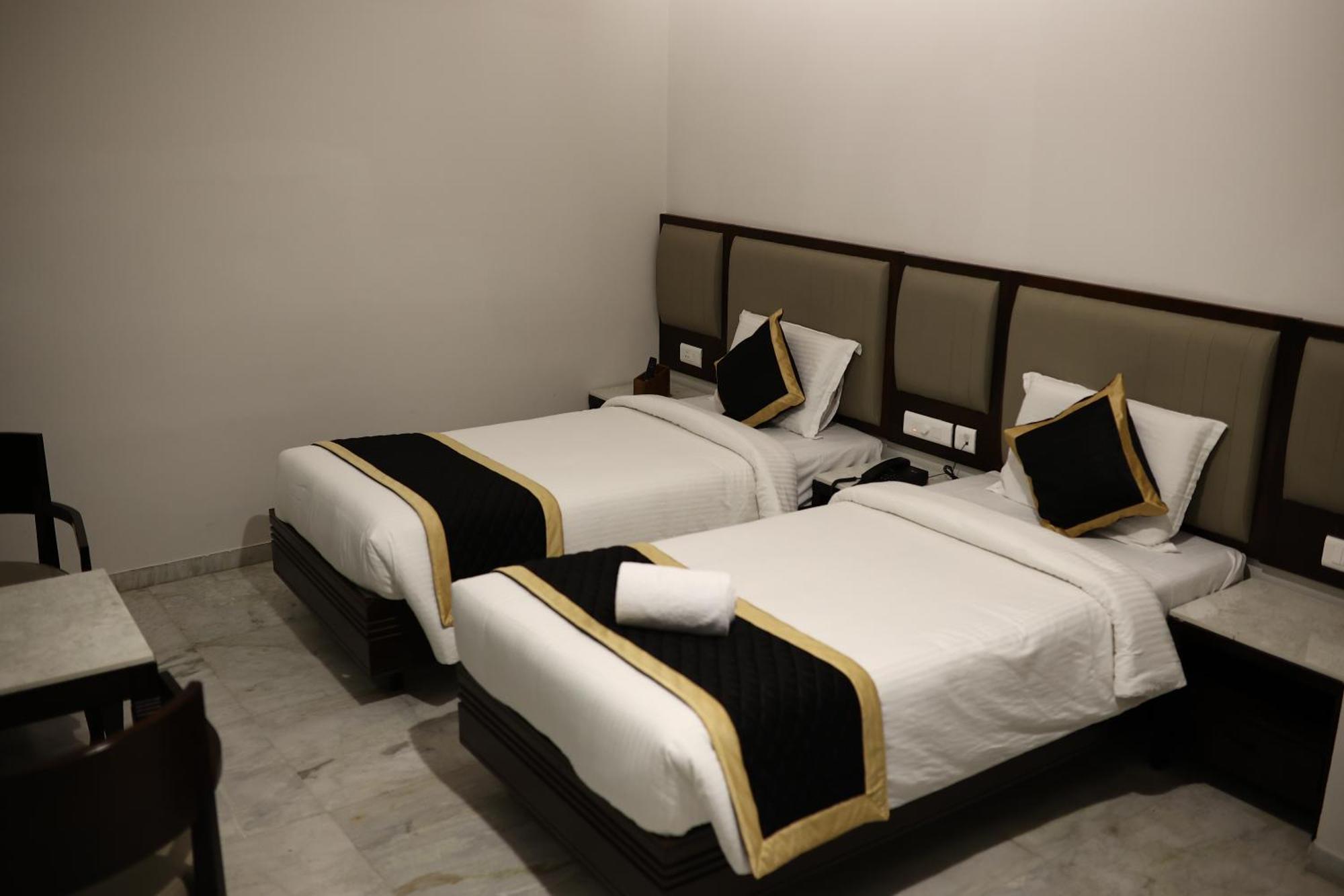 Hotel Saratharajans Madurai Εξωτερικό φωτογραφία